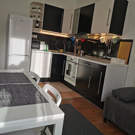 E34 Apartment Будапеща Екстериор снимка