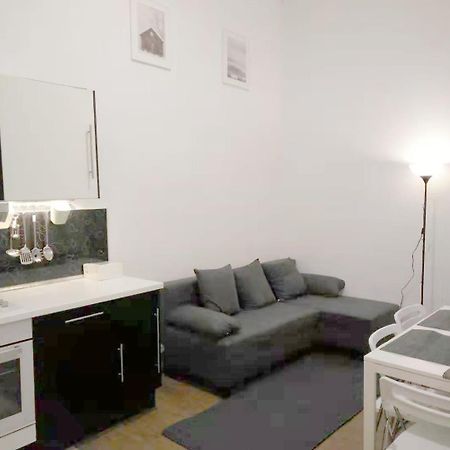 E34 Apartment Будапеща Екстериор снимка